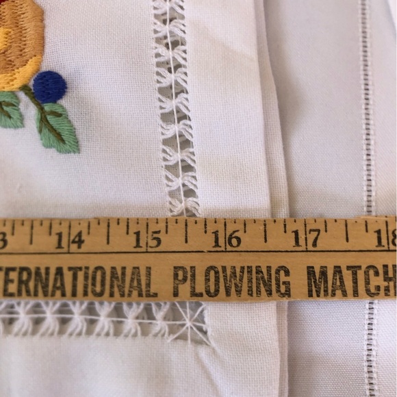 Embroidered Fruit Table Runner and Placemats - Picture 15 of 16